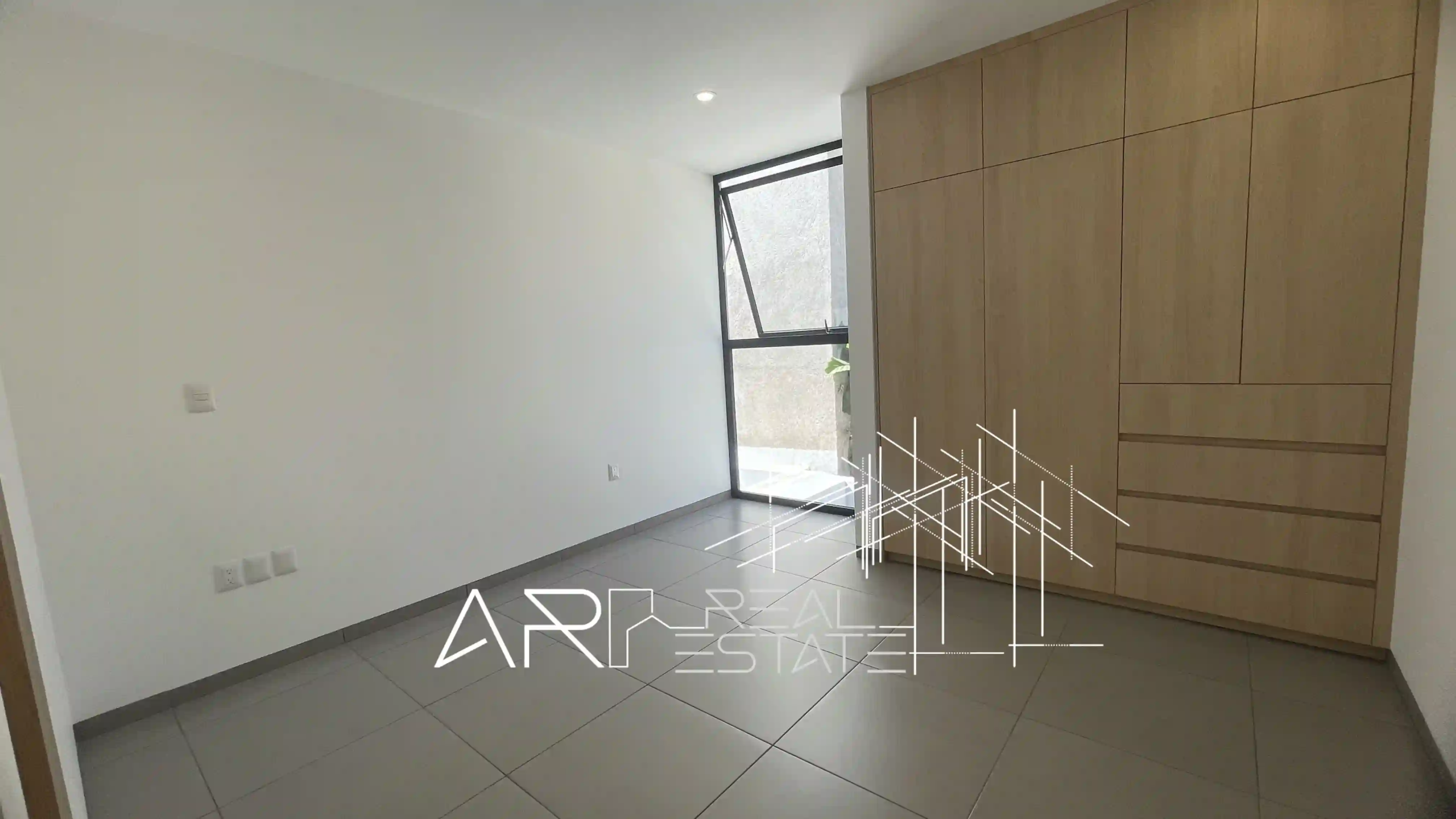 10 Residencia en Venta en Lago Esmeralda – AR Real Estate