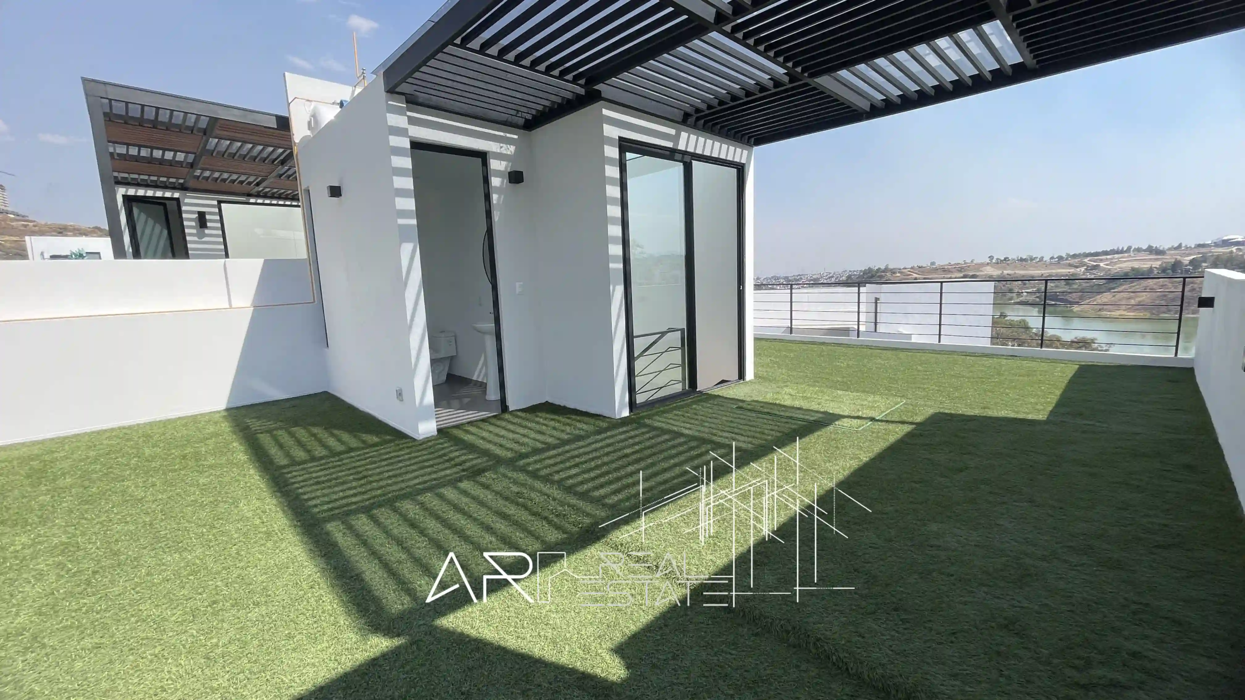 13 Residencia en Venta en Lago Esmeralda – AR Real Estate