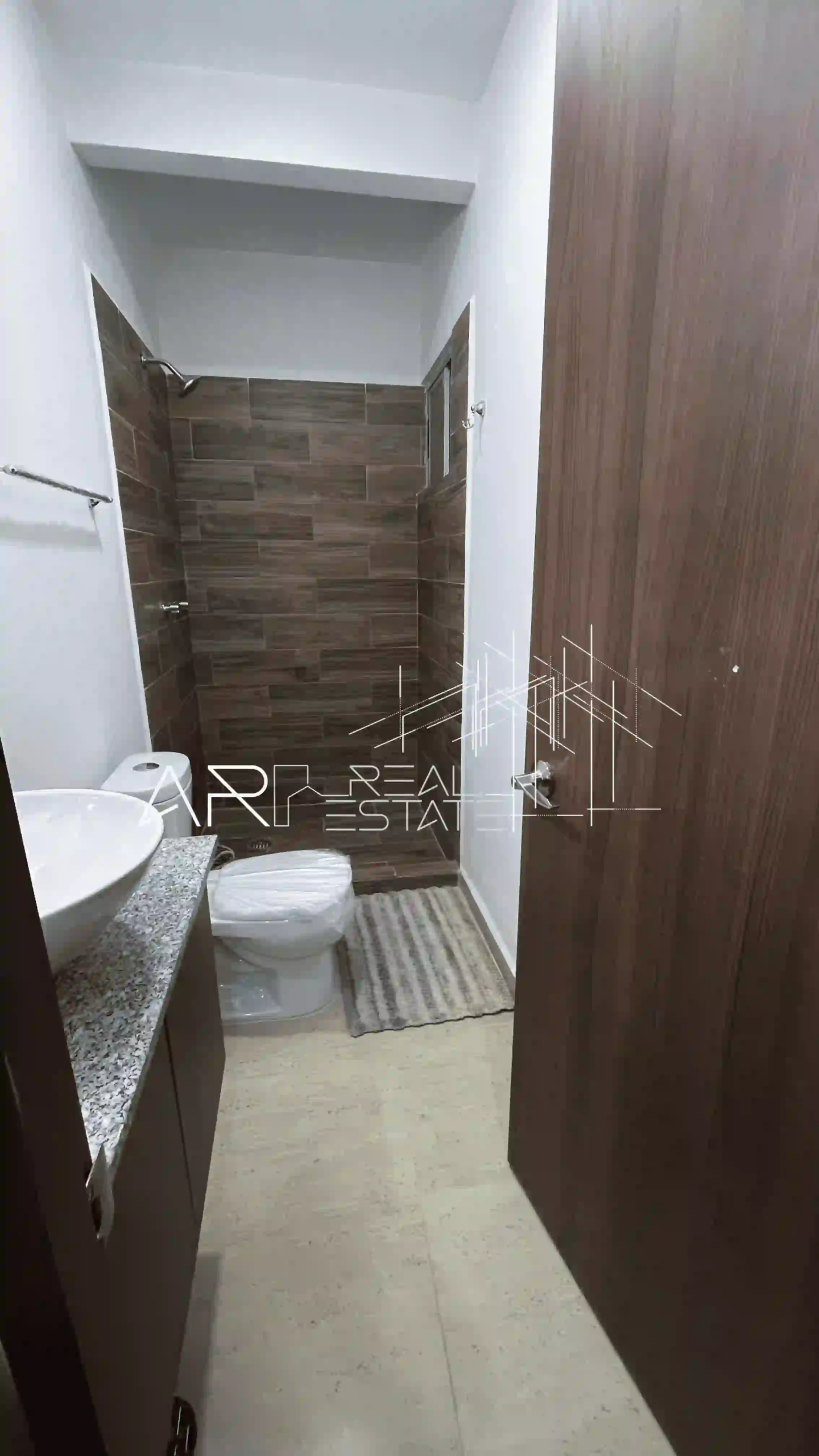 Casa en Venta en Residencial Lago Esmeralda – AR Real Estate