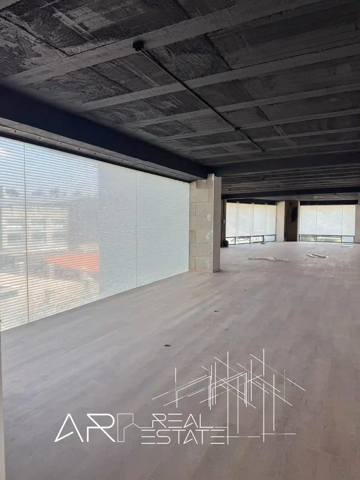 Oficina en Renta en Plaza Antigua II – AR Real Estate