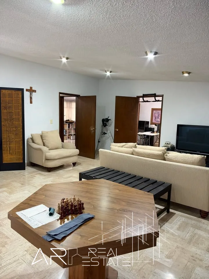 12 Casa en Venta en Ciudad Satélite | 390 m² a 5 Min de Zona Azul